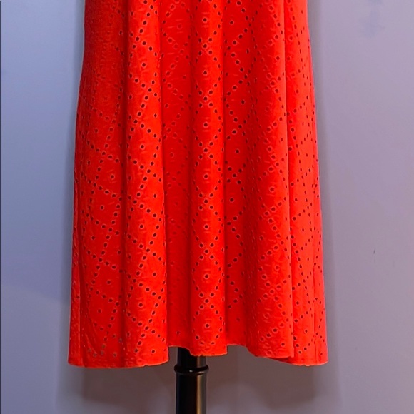 London Times Orange Eyelet Midi Dress with Short Sleeves and V-Neckline Size 12 - Picture 3 of 7